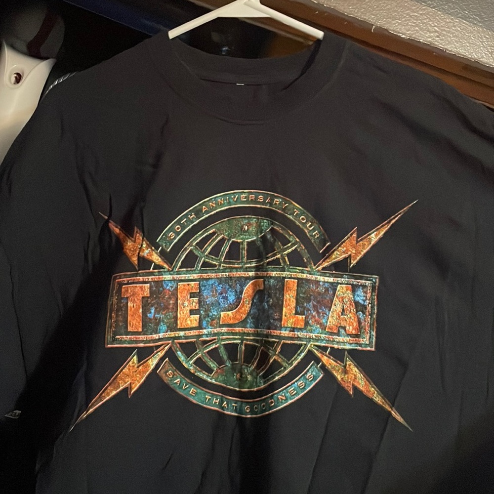 Tesla band 30th anniversary tour 2017 mens shirt. 2xl